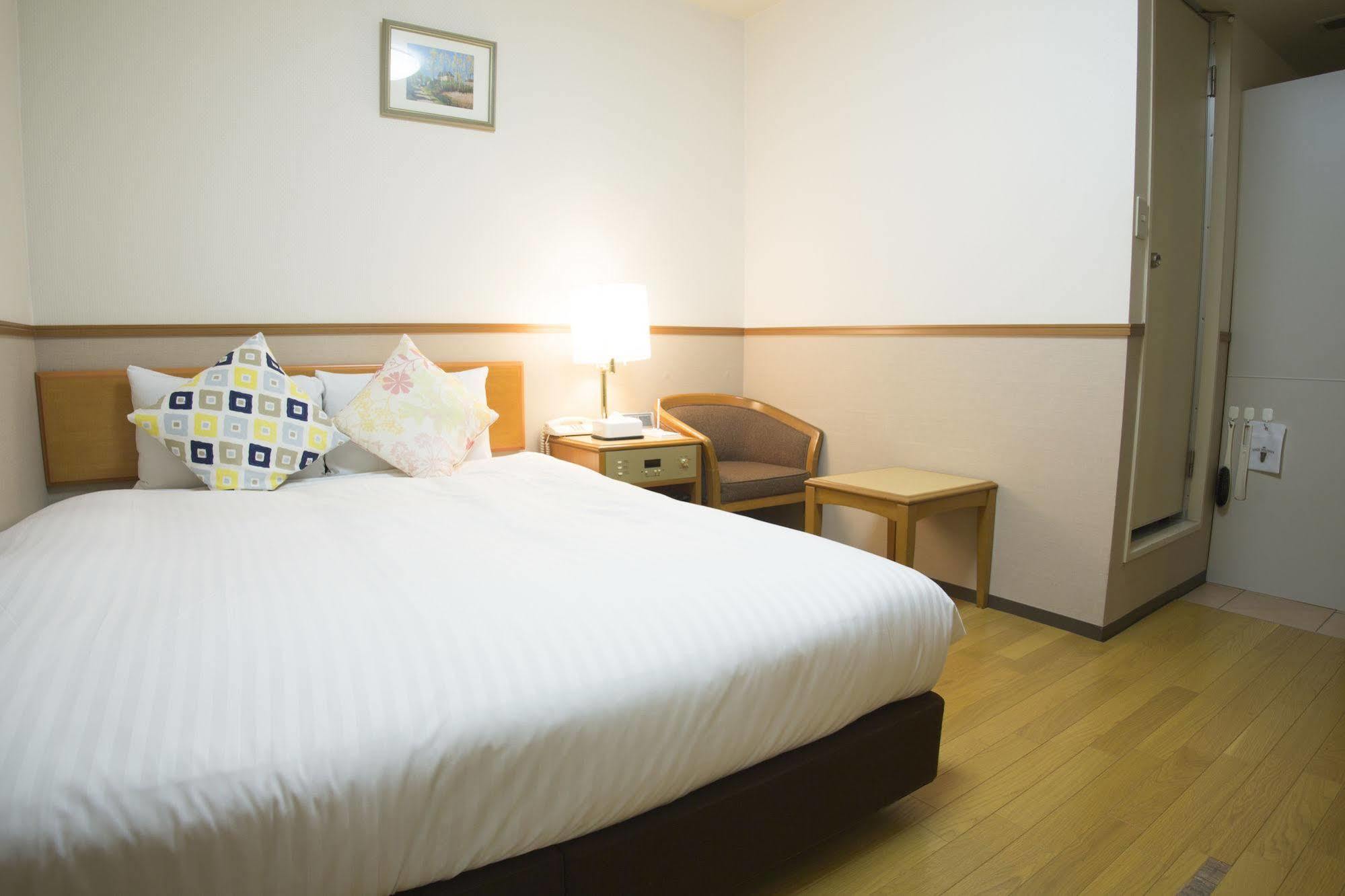 Smile Hotel Atsugi Exterior photo